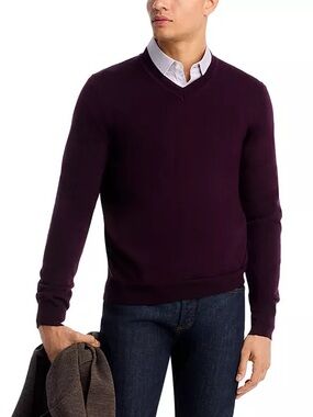 The Men’s Store Bloomingdale’s Men's V-Neck Wool Sweater Burgundy